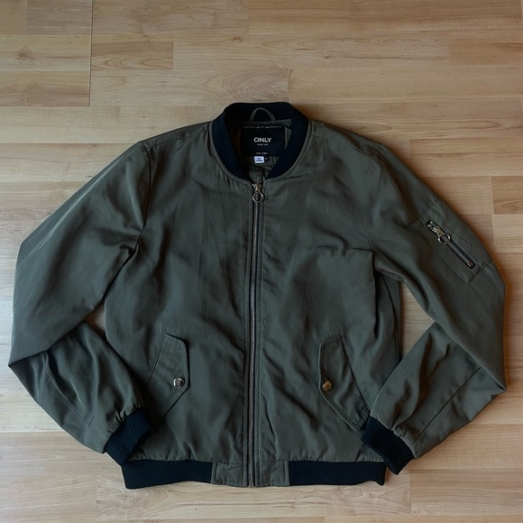 ONLY women’s bomber jacket - Picture 1 of 8